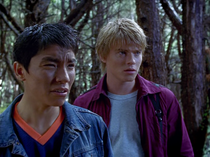 Power Rangers - 11x23 - Tongue and Cheek