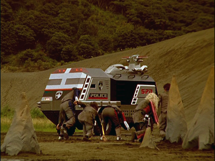 Power Rangers - 13x26 - S.W.A.T. (1)