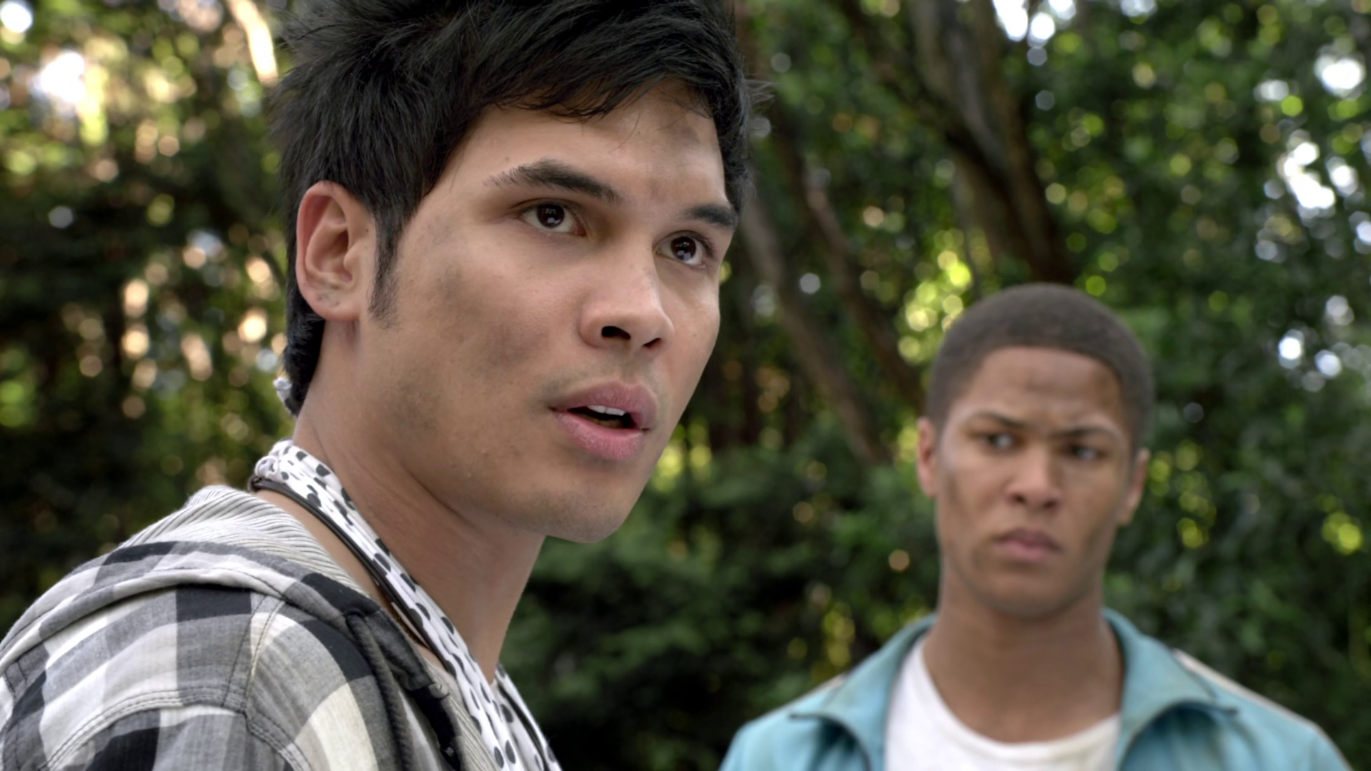 Power Rangers - 18x13 - The Blue And The Gold
