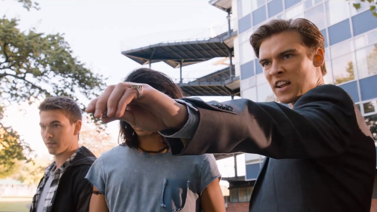 Power Rangers - 22x16 - Rise of a Ranger