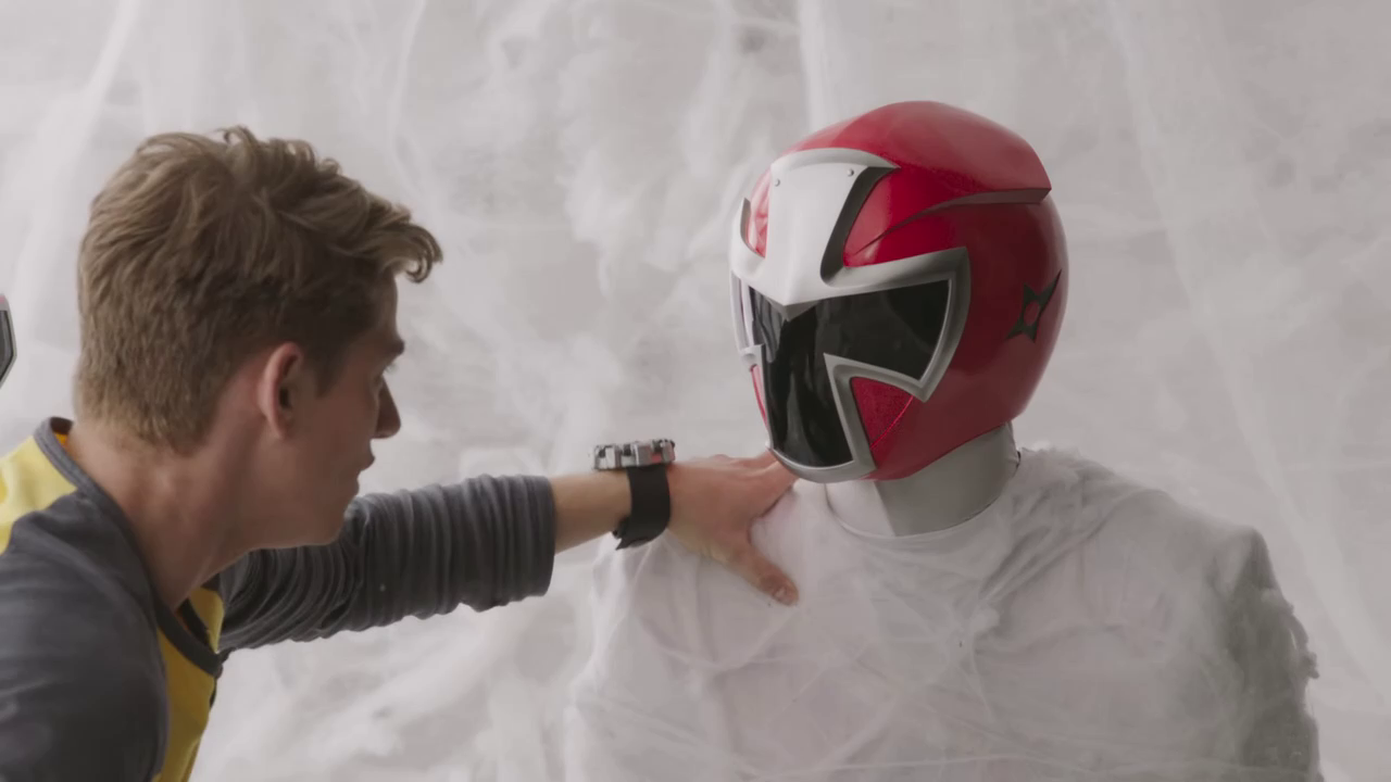 Power Rangers - 24x05 - Drive to Survive