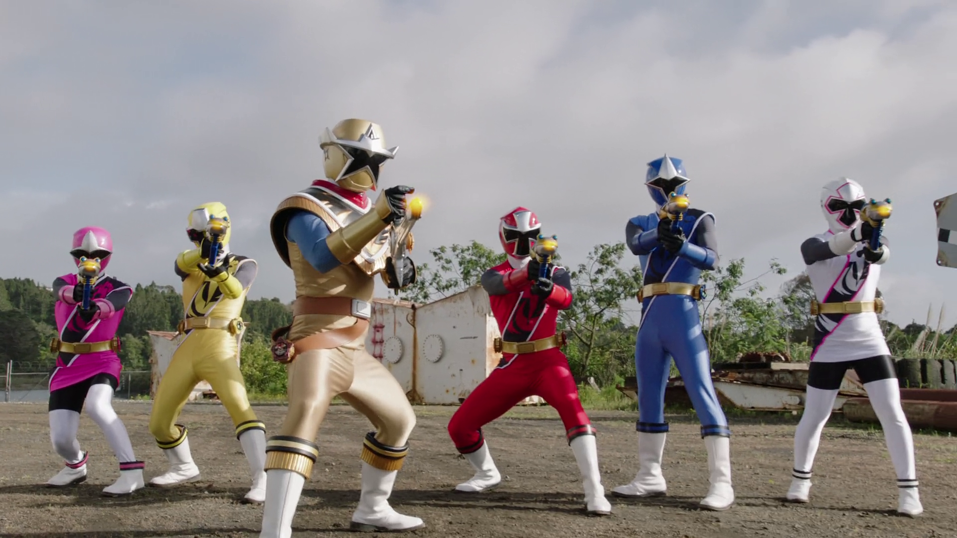 Power Rangers - 24x08 - Gold Rush